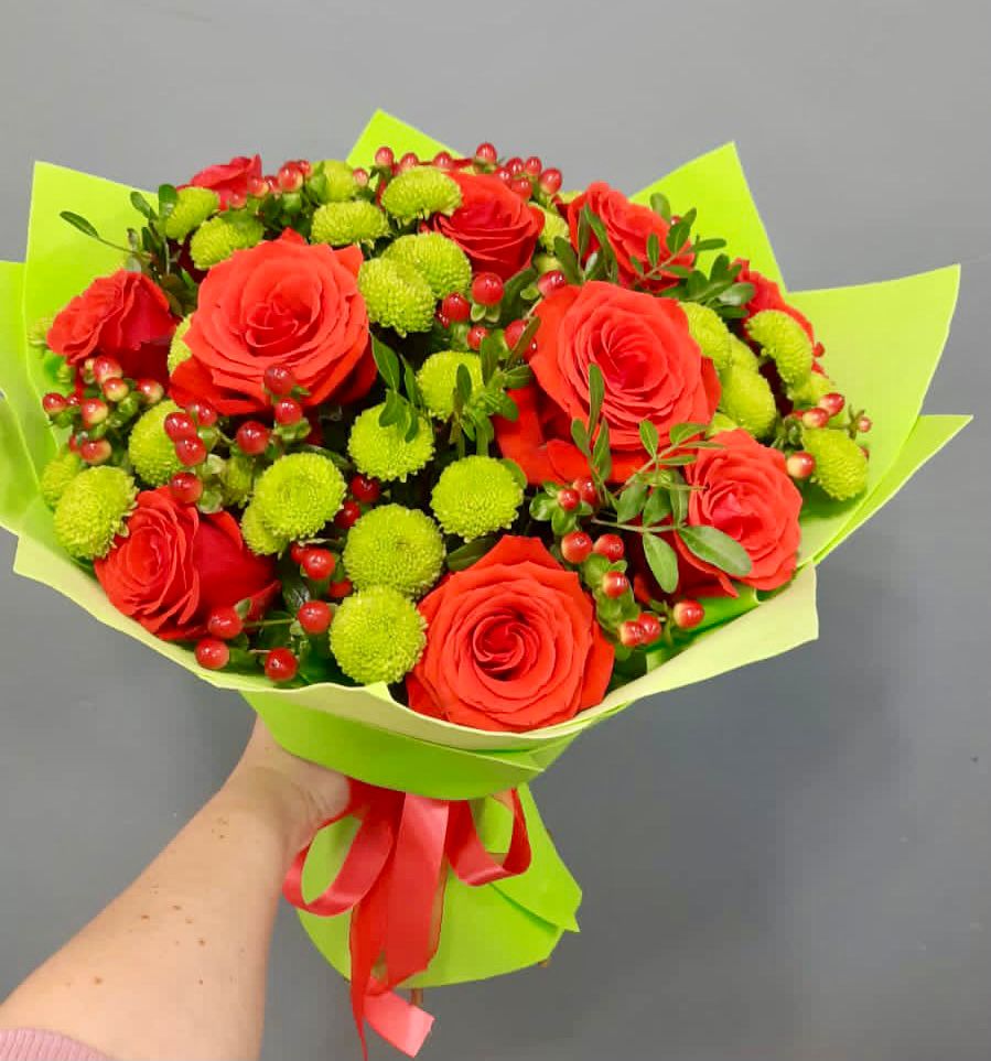 Букет цветов из: Хризантемы и Розы в Чадане