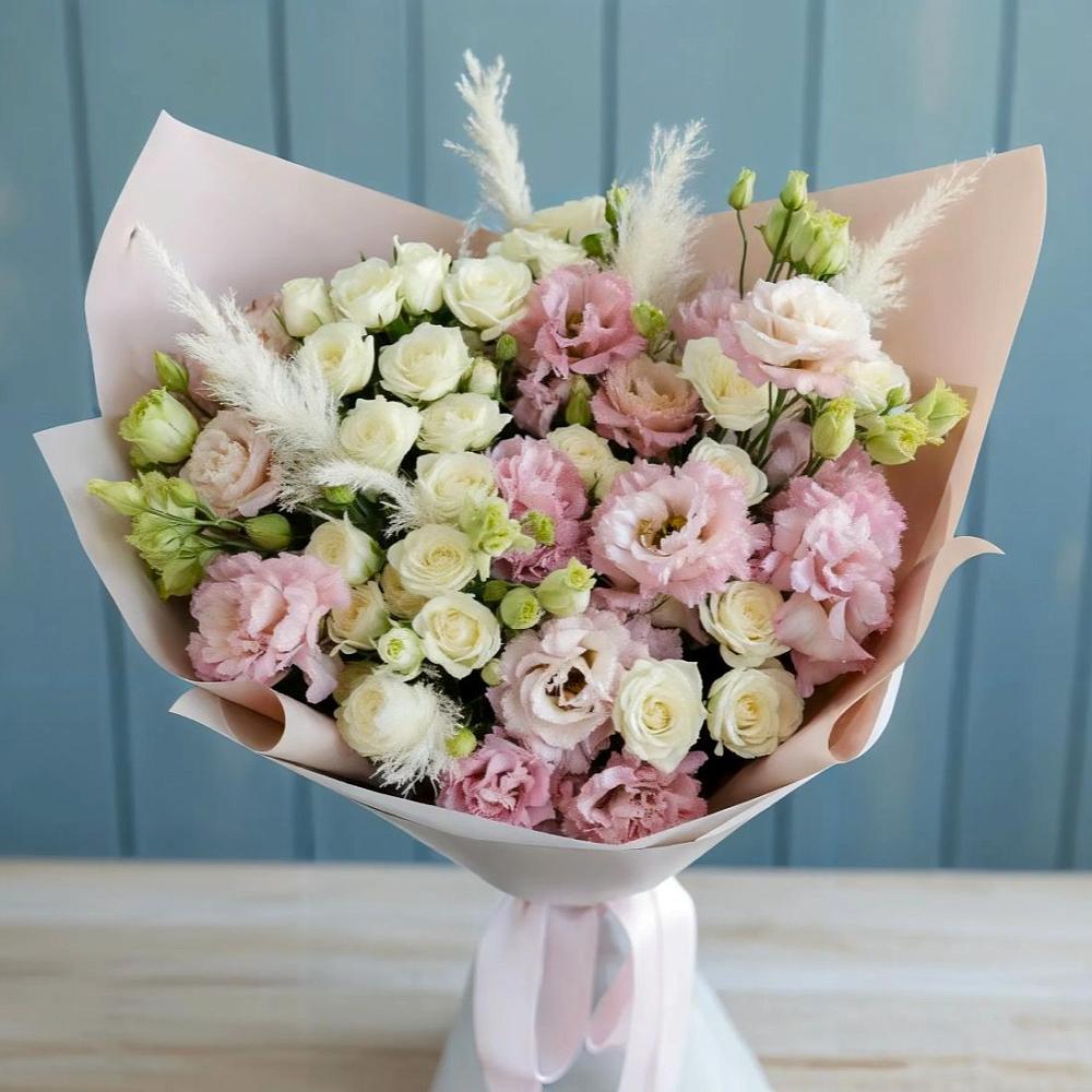 Букет цветов из: Альстромерии и Розы в Чадане