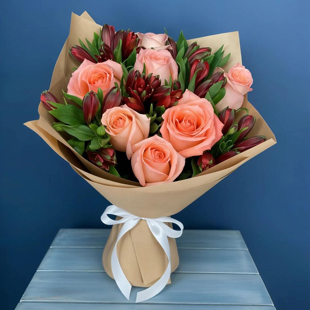 Букет цветов из: Розы и Альстромерии в Чадане