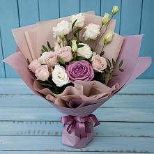 Букет цветов из:  Розы и Лизиантусы #REPLACE_PRED# Чадане