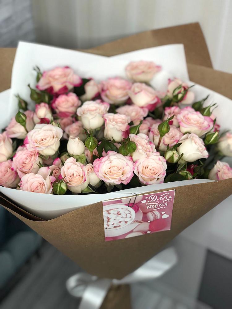 Букет цветов из: Розы в Чадане