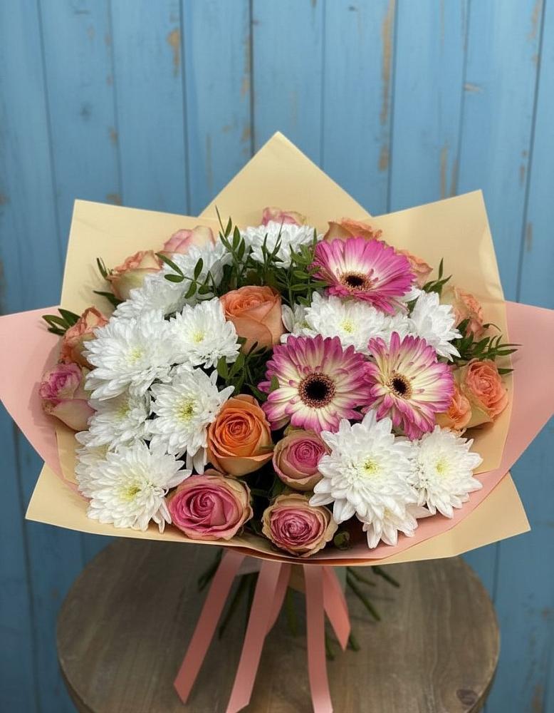 Букет цветов из: Розы, Герберы и Хризантемы в Чадане