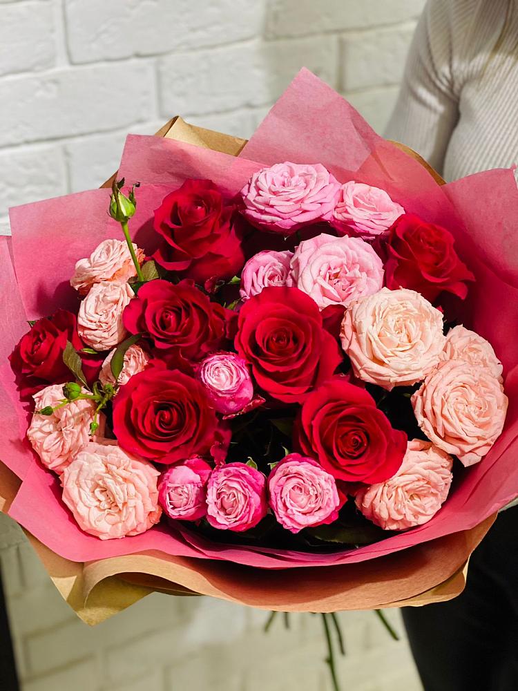 Букет цветов из: Розы в Чадане