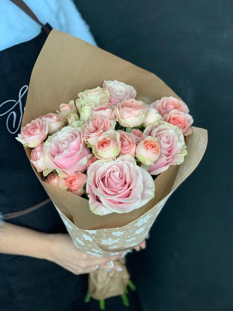 Букет цветов из: Хризантемы и Розы в Чадане