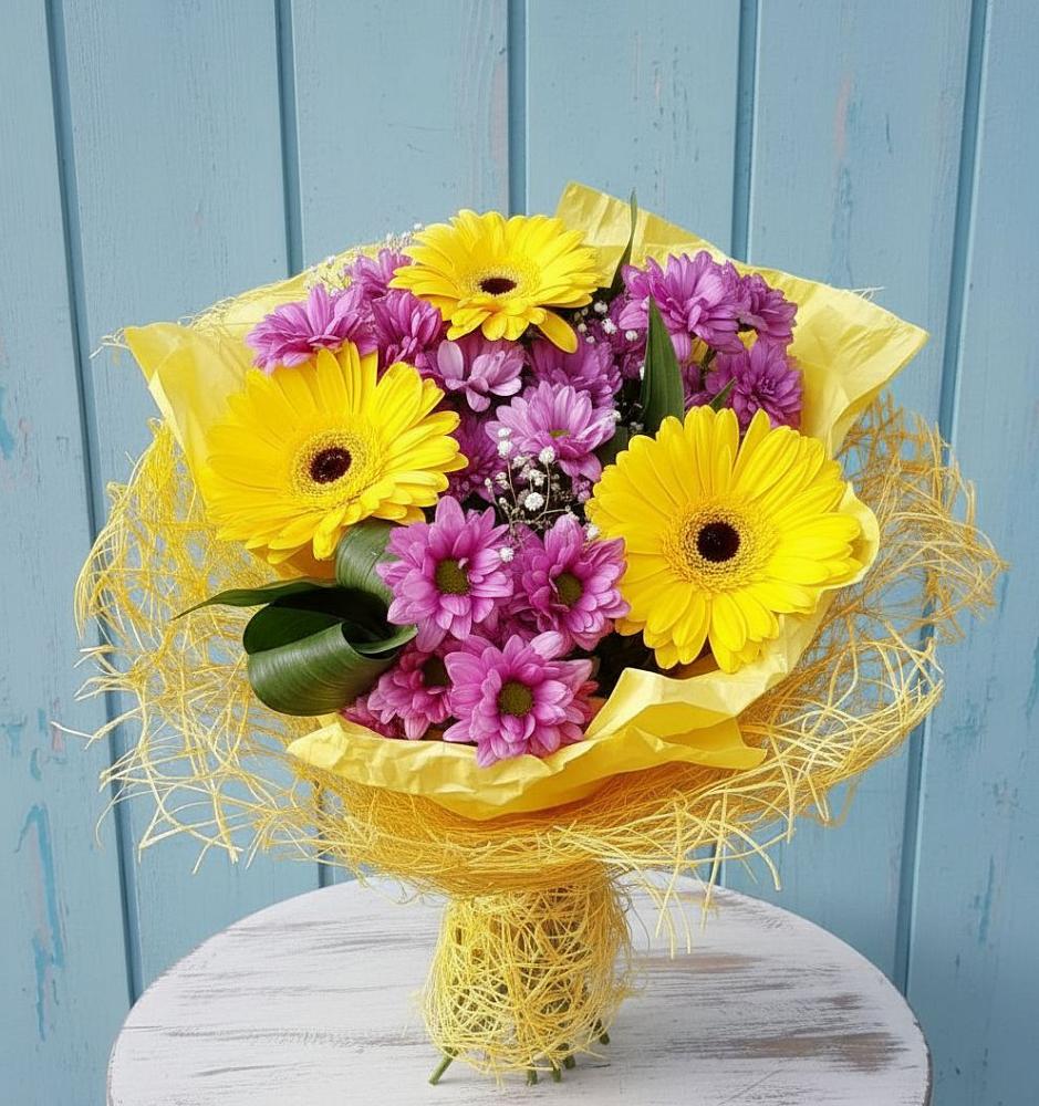 Букет цветов из: Хризантемы и Герберы в Чадане