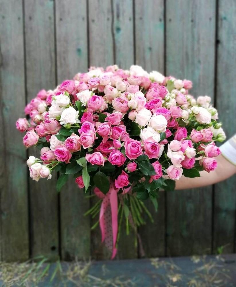 Букет Розовые кустовые розы Натали и Лав Лидия в Чадане