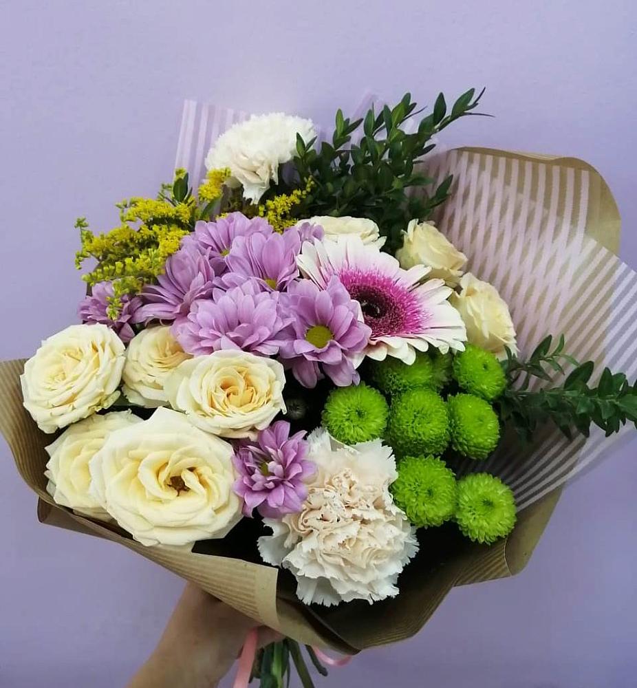 Букет цветов из: Хризантемы, Розы, Гвоздики и Герберы в Чадане