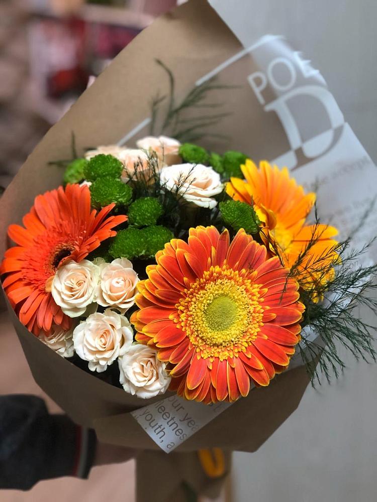 Букет цветов из: Герберы, Хризантемы и Розы в Чадане