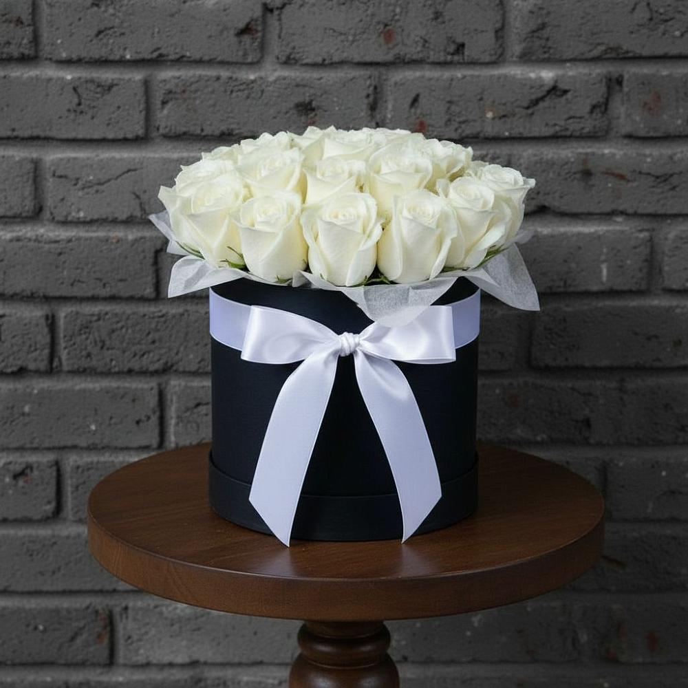 Цветочная композиция из Розы в шляпной коробке в Чадане