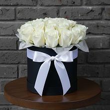 Цветочная композиция из Розы в шляпной коробке в Чадане