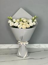 Букет цветов из:  Розы и Лизиантусы в Чадане